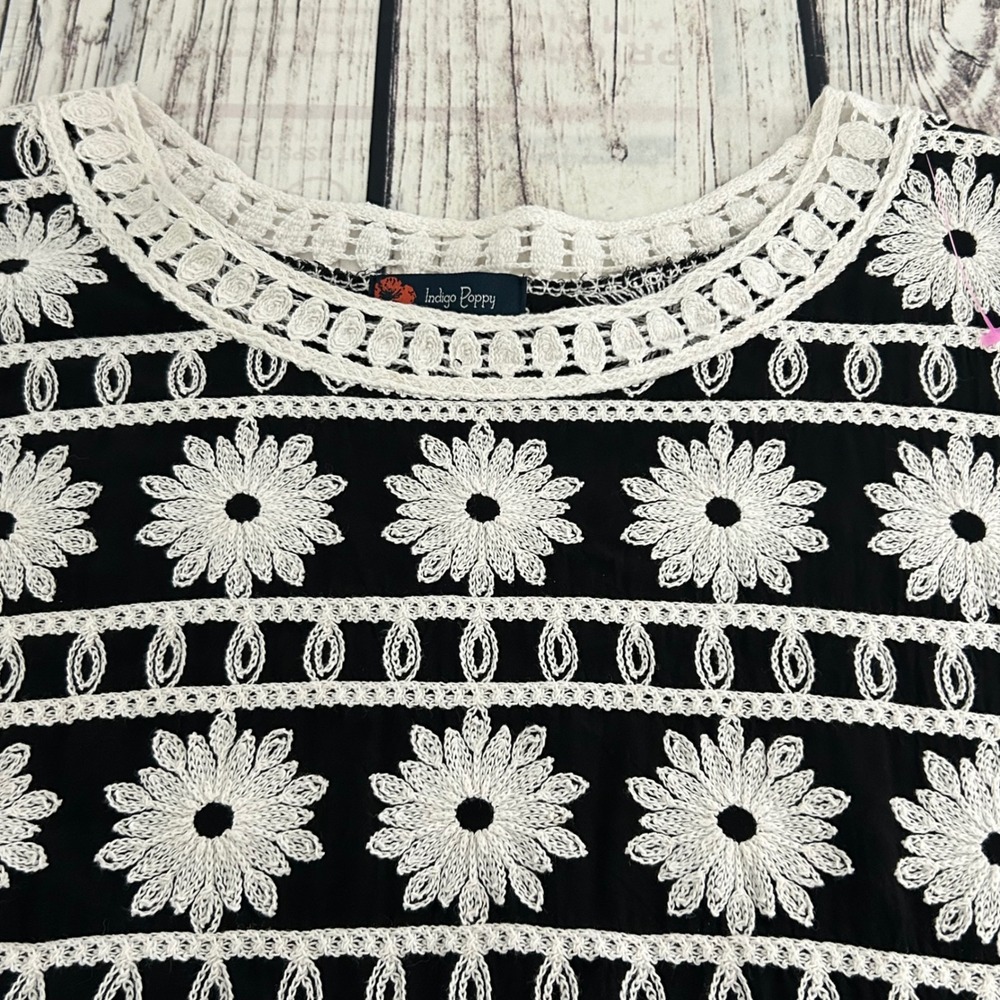 Indigo Poppy Black White Floral Embroidered Crochet Boho Festival Crop Top L - Picture 5 of 9